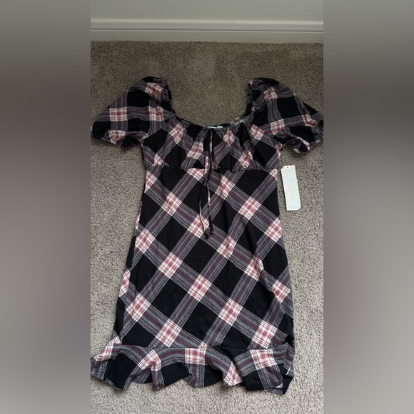 Almost Famous Dresses & Skirts - Almost Famous Stretchy Midi Pink & Black Dress XL NWT